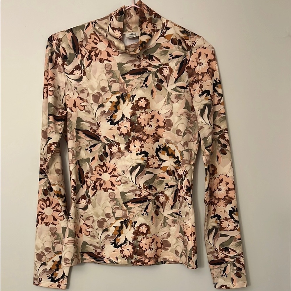 Aritzia Wilfred Cheval Floral Mock Neck Top